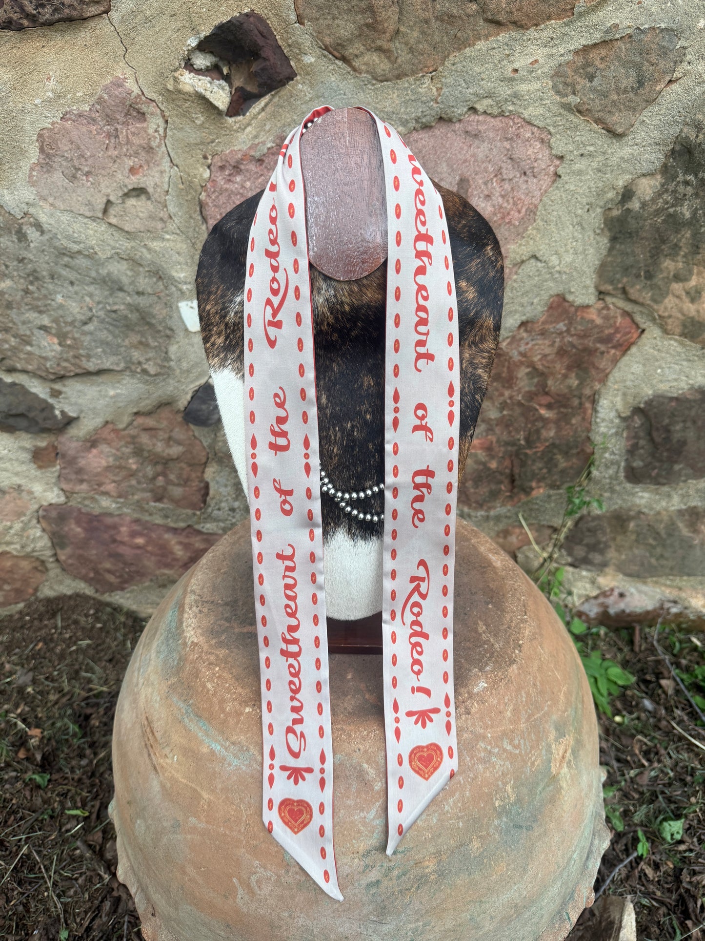Red and cream scarf