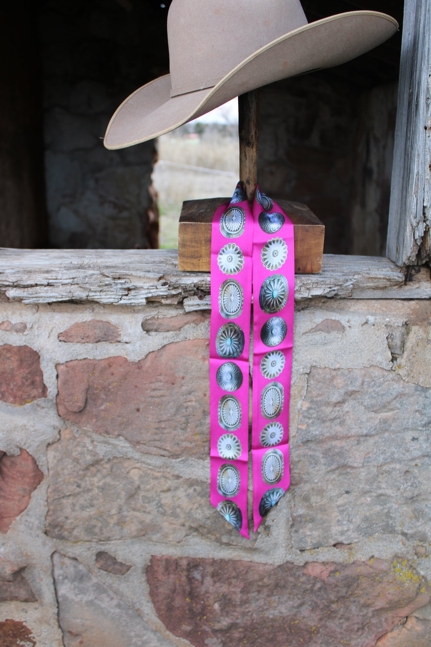 Pink Big Concho Twilly