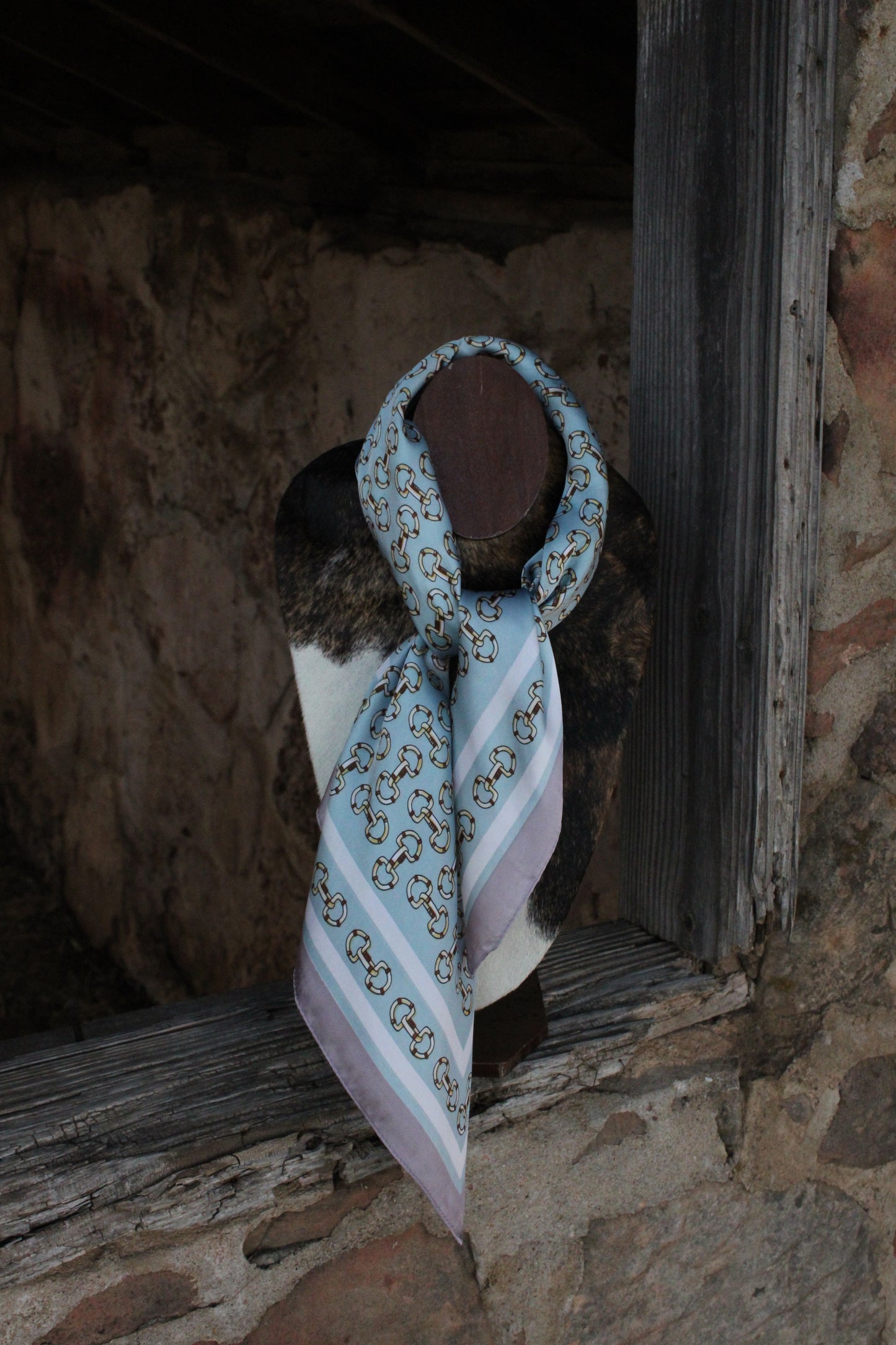 Snaffle Bit Scarf